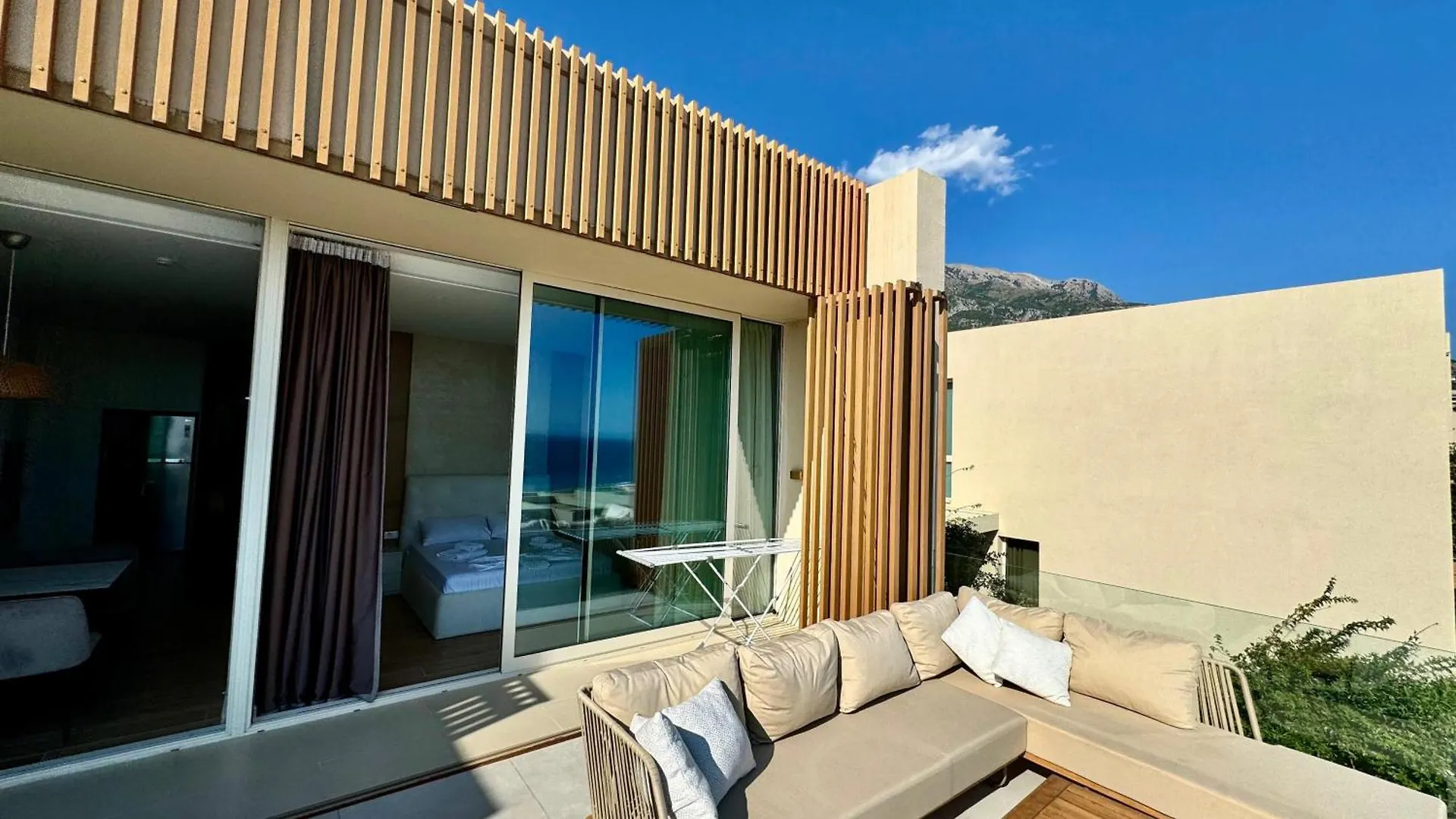 Bella Vista Green Coast Palase location