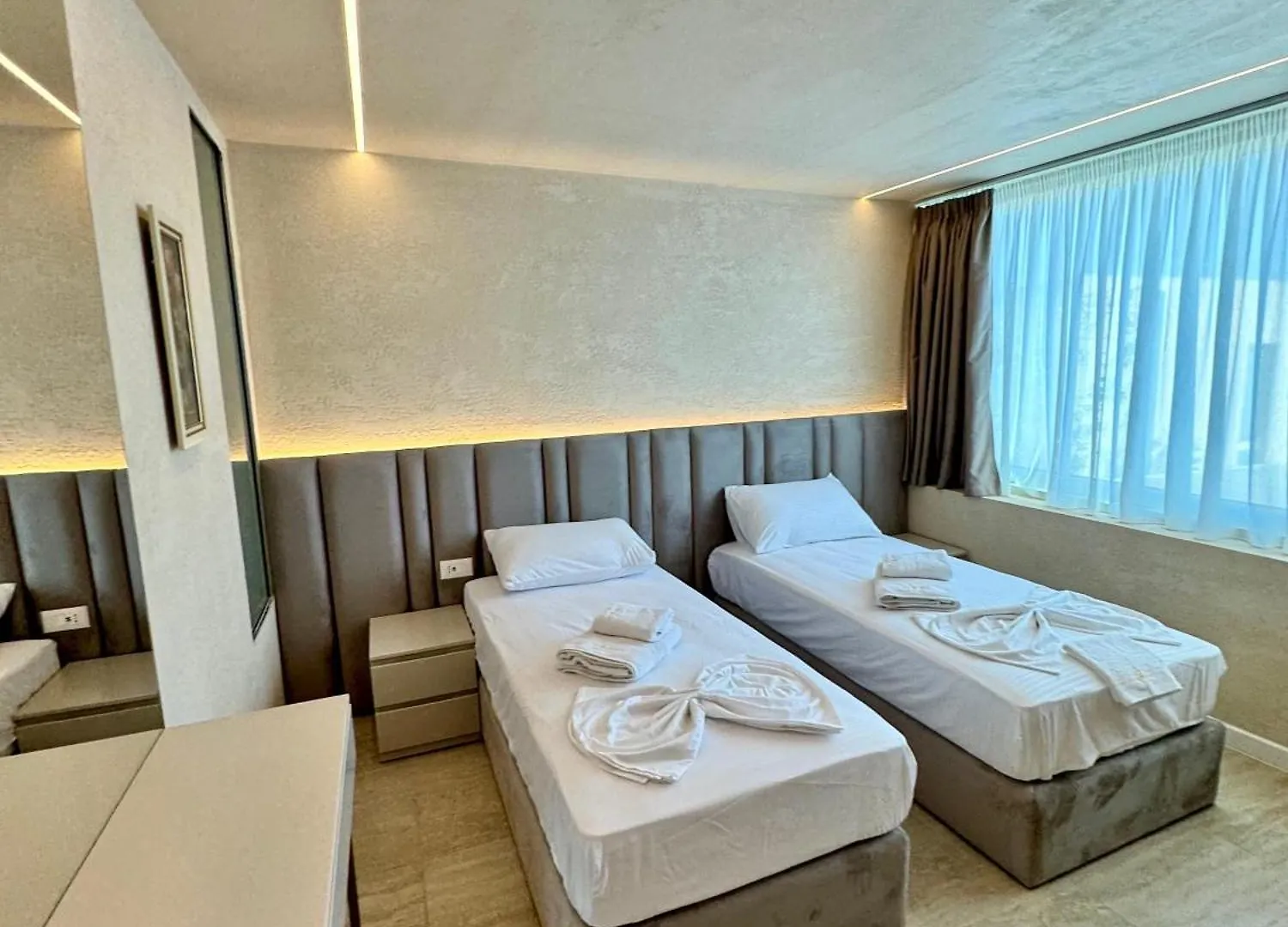 Aparthotel Bella Vista Green Coast Palase Himare