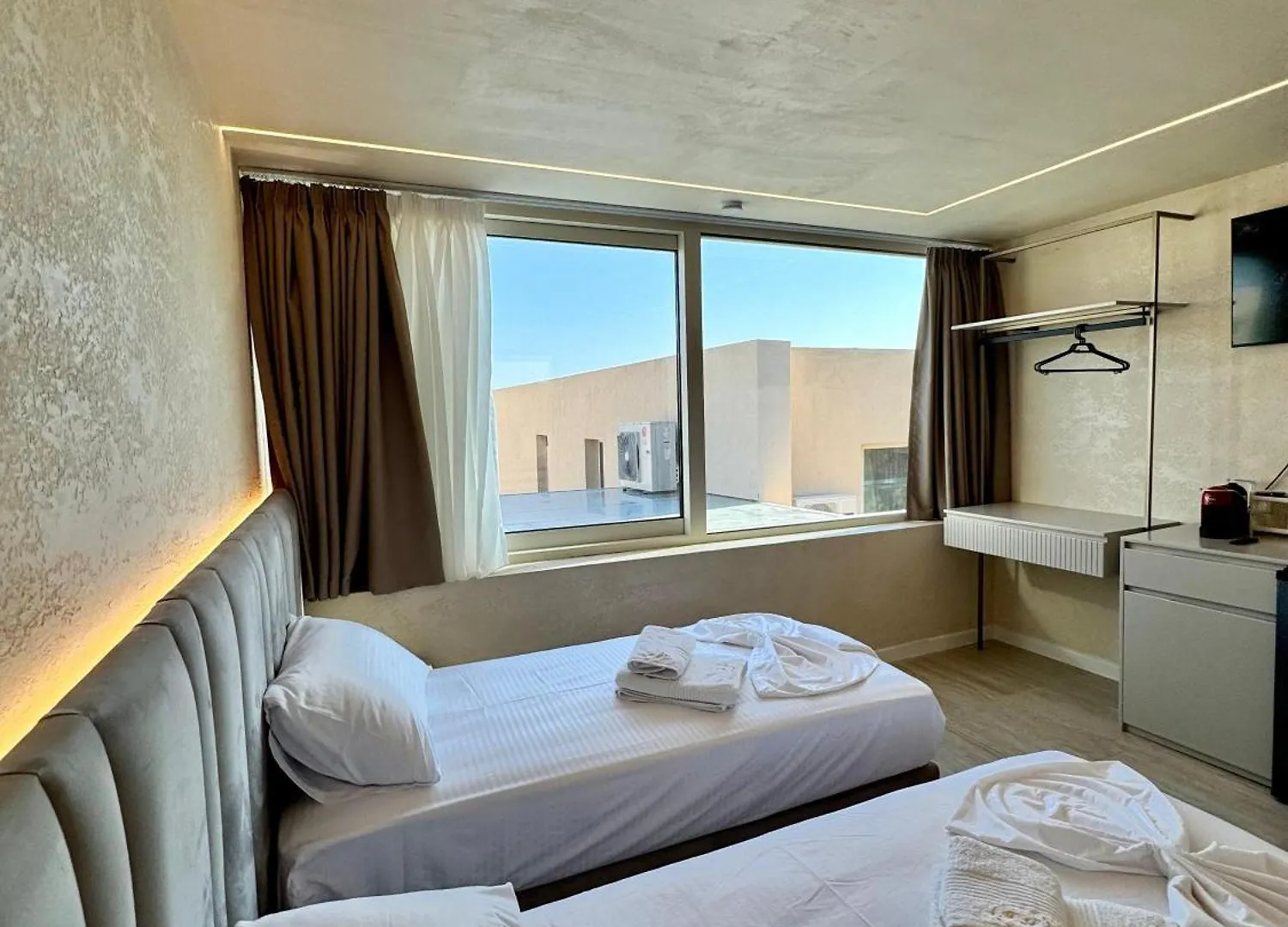 Aparthotel Bella Vista Green Coast Palase Himare Albania